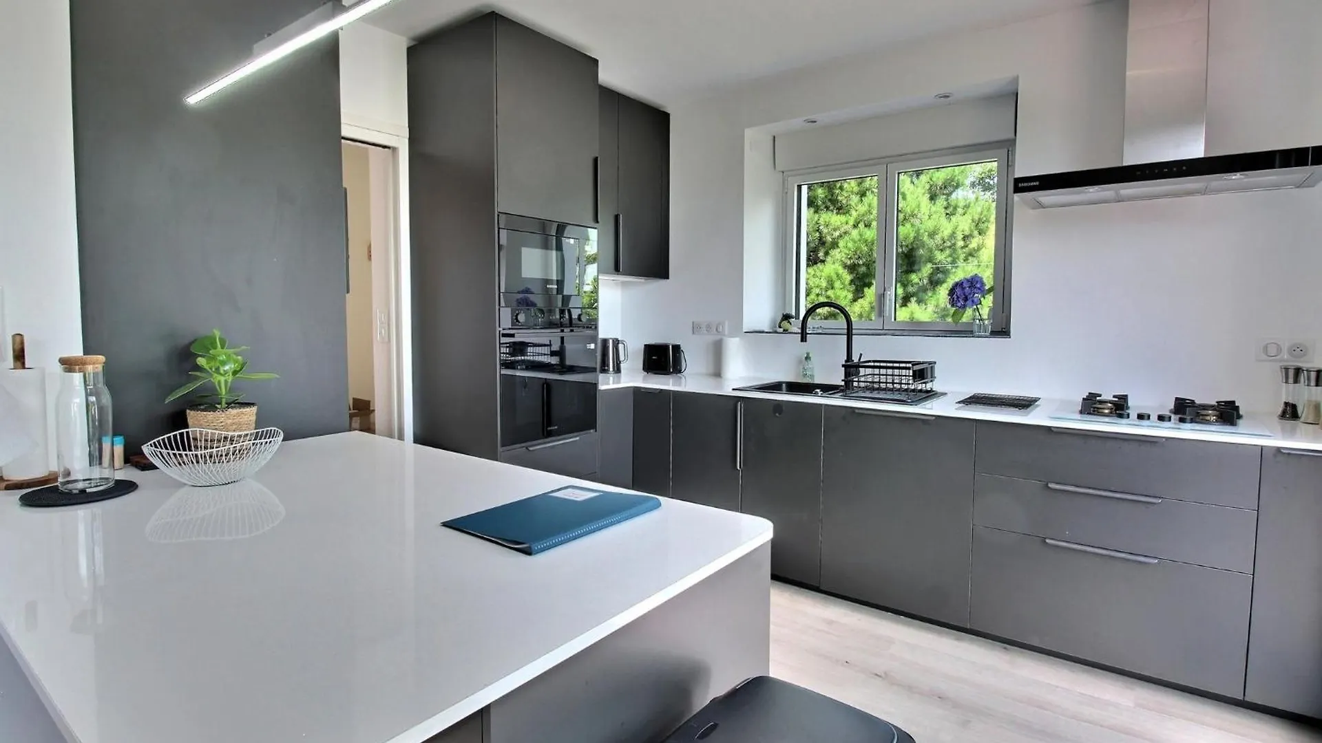 Prázdninový dům Maison Spacieuse Pres Des Plages Combrit Francie